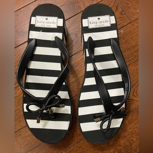 Ladies Kate Spade wedge sandals - Picture 2 of 4